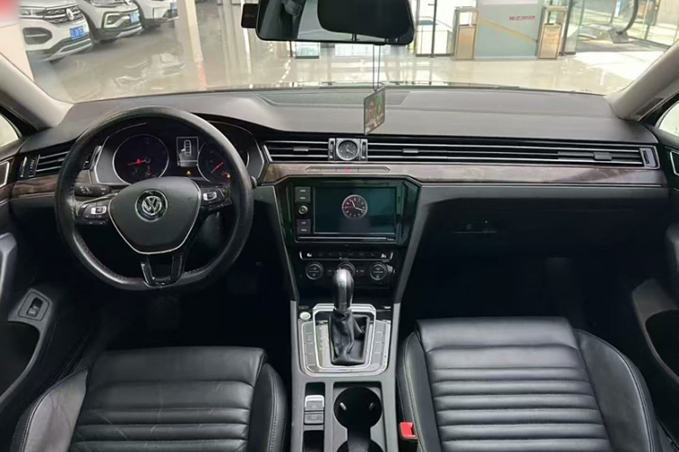 大众 迈腾 2019款 330TSI DSG 豪华型 国V中控内饰7007
