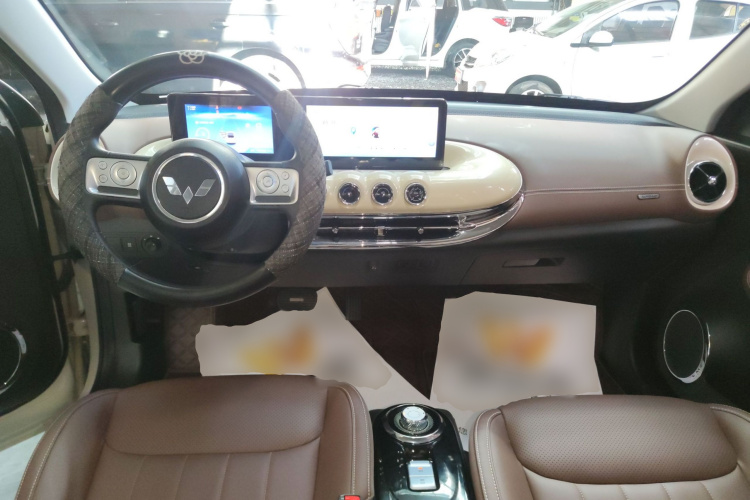 五菱汽车 五菱缤果 2023款 333km 悦享+款中控内饰12