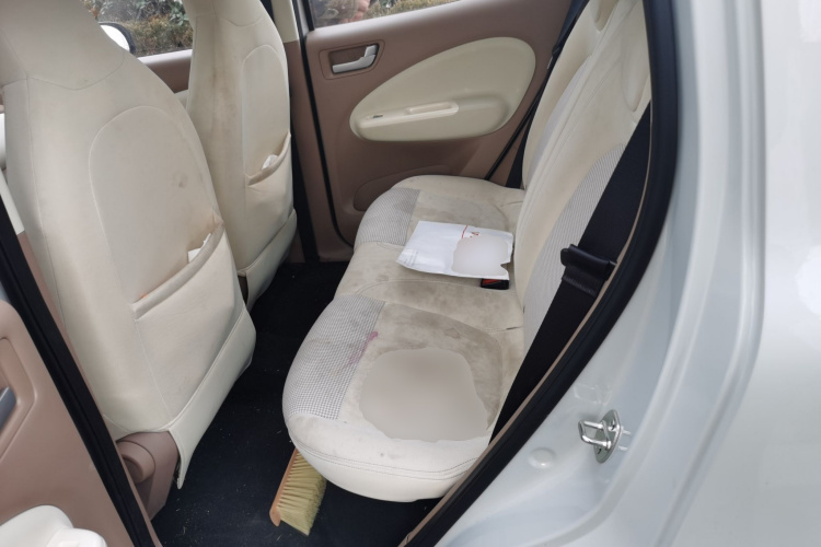 五菱汽车 宏光MINIEV 2025款 四门版 进阶款中控内饰21