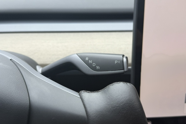 特斯拉 Model Y 2022款 改款 后轮驱动版局部细节18