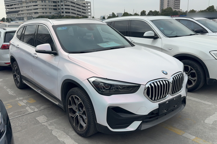 宝马X1 2020款 sDrive25Li 领先型车身外观6002