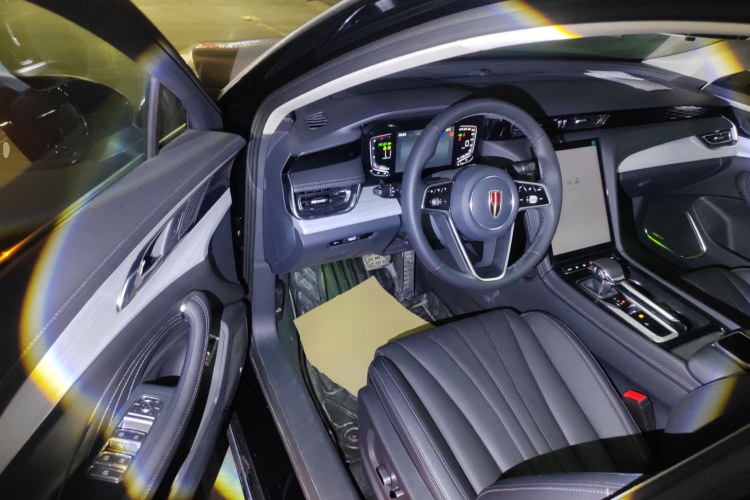 红旗H5 2025款 1.5T DCT旗韵版中控内饰7003