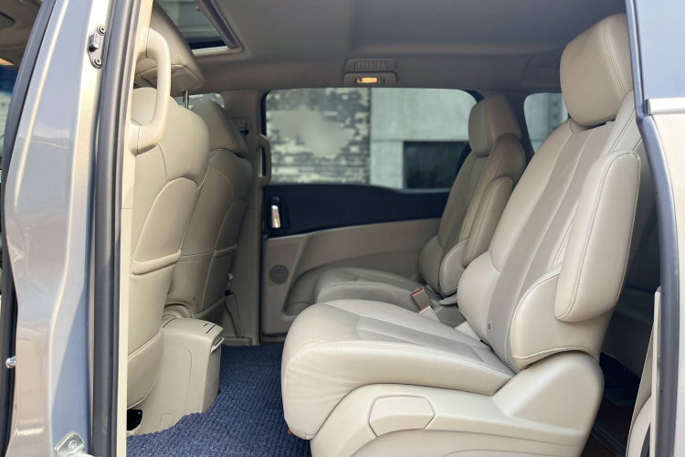 别克GL8 2018款 28T 豪华型 国VI中控内饰7005