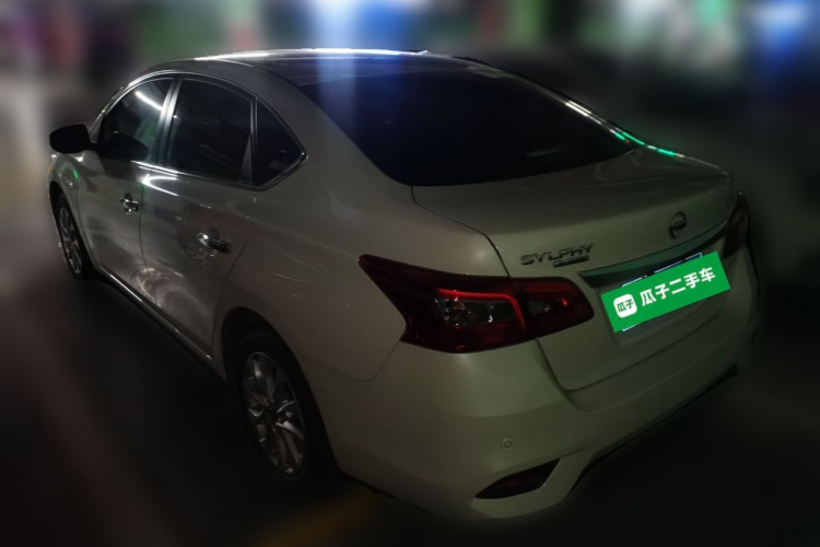 日产 轩逸 2022款 经典 1.6XE CVT舒适版车身外观5