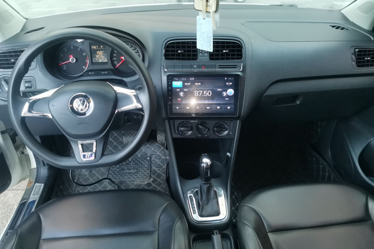 大众 Polo 2016款 1.4L 自动风尚型中控内饰12