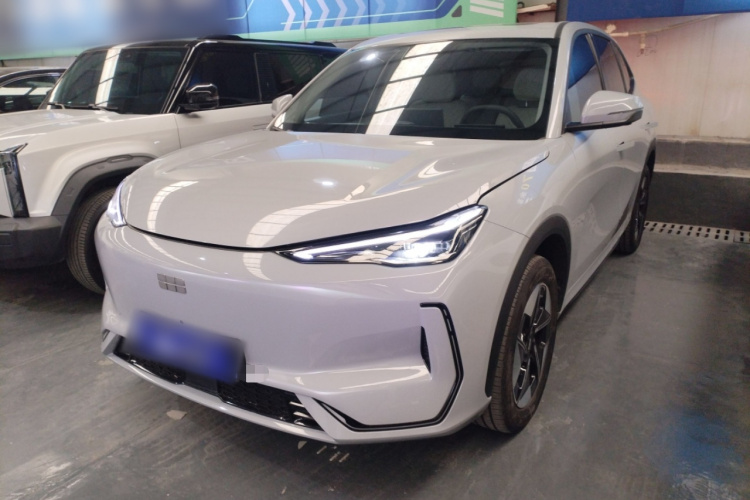 吉利银河 银河E5 2024款 440km 探索版车身外观2