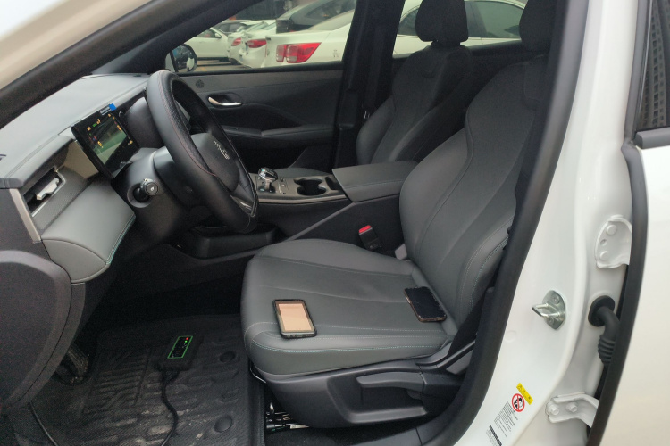 比亚迪 秦PLUS 2025款 DM-i 智驾版 55KM领先型局部细节19