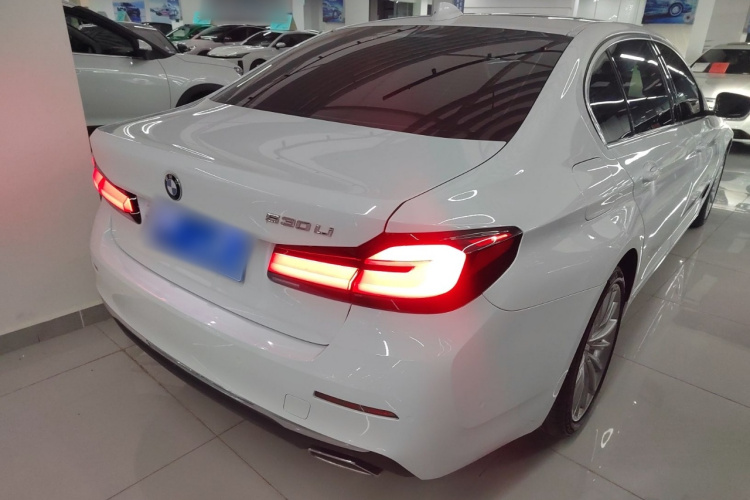 宝马5系 2021款 改款 530Li 尊享型 豪华套装车身外观7