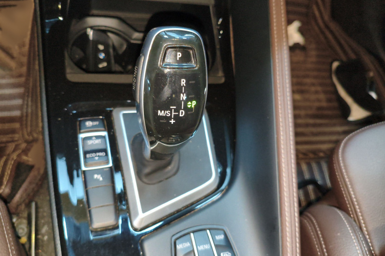 宝马X2 2021款 改款 sDrive25i M运动套装局部细节18