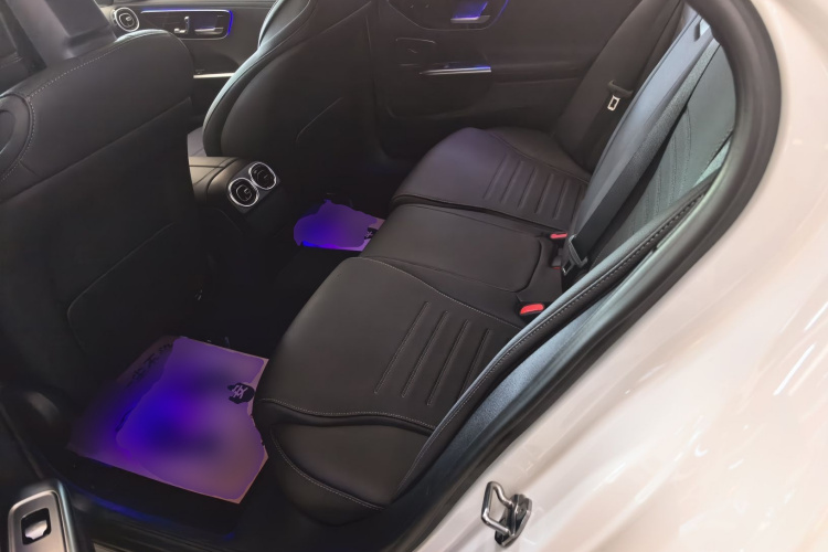 奔驰C级 2023款 改款 C 200 L 运动版中控内饰21