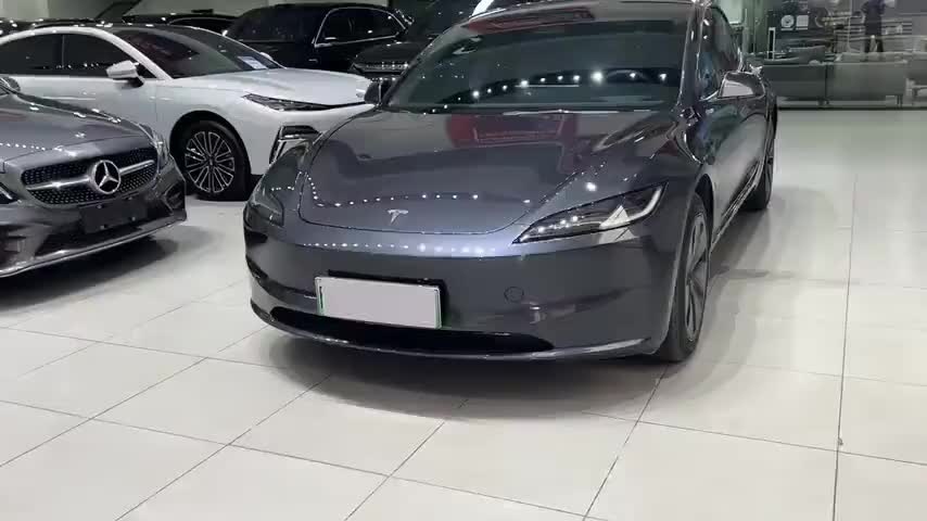 特斯拉 Model 3 2023款 后轮驱动版实拍1