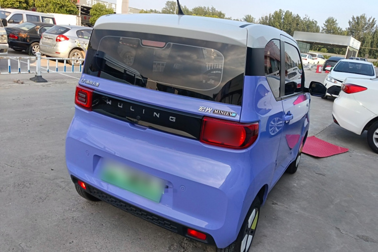 五菱汽车 宏光MINIEV 2022款 马卡龙绘色款 磷酸铁锂车身外观7