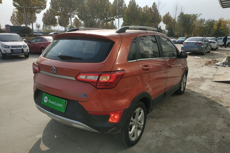 北汽新能源EX 2018款 EX360 新尚版车身外观6005