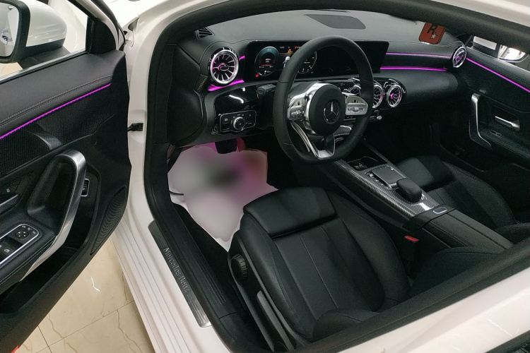 奔驰A级 2022款 改款 A 200 L 运动轿车时尚型中控内饰20