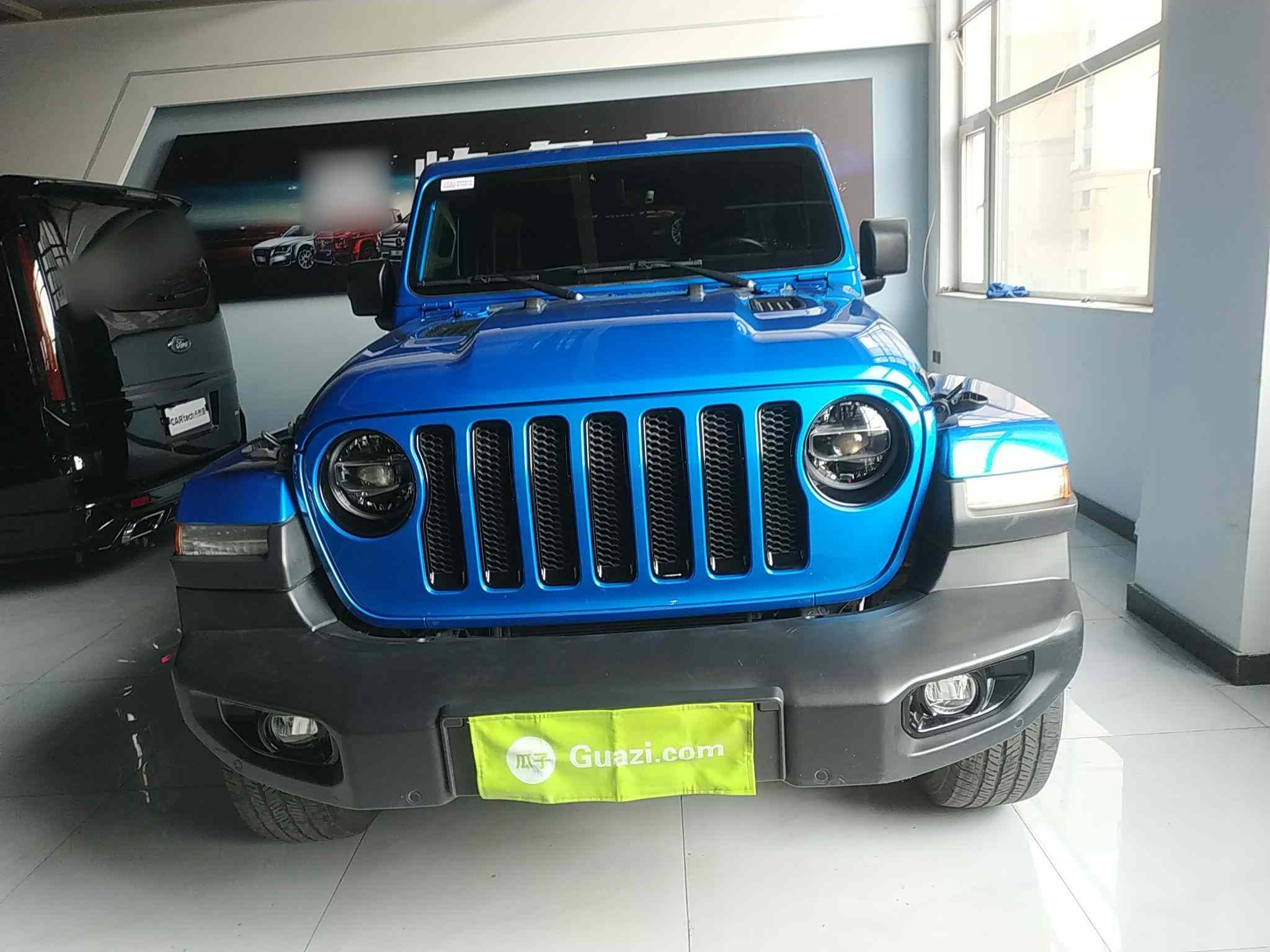 Jeep 牧马人 2022款 2.0T 高地四门版(2)