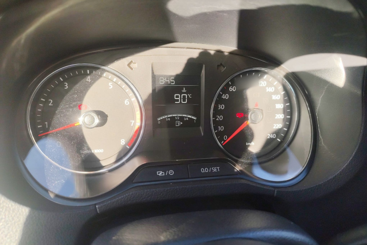 大众 Polo 2014款 1.6L 手动舒适版局部细节14