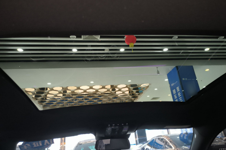 奔驰A级 2025款 A 200 L 时尚型中控内饰22