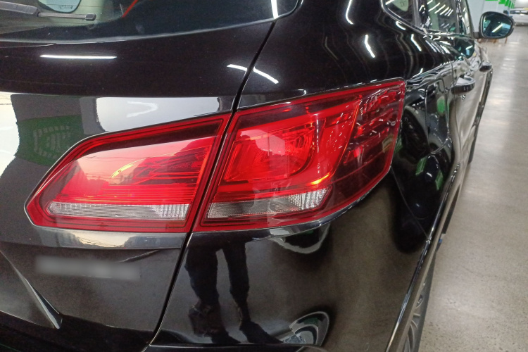 宝沃BXi7 2018款 四驱精英型车身外观9