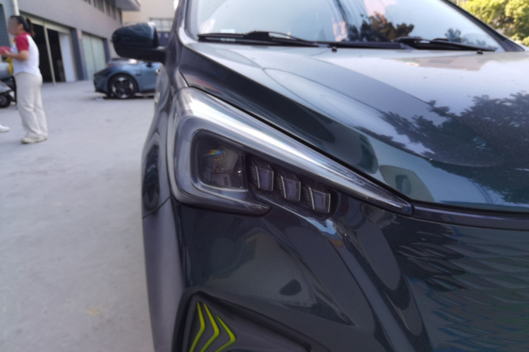 长安欧尚 奔奔E-Star 2021款 国民版 心怡版 （快充版）三元锂车身外观6006