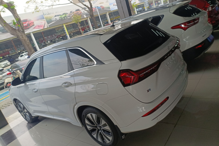 蓝电E5 PLUS 2025款 165km 长续航版PLUS 7座车身外观6003