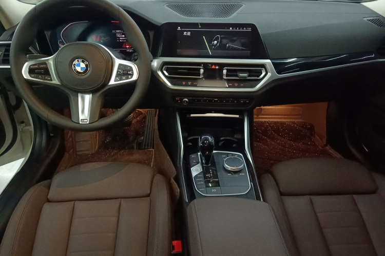 宝马3系 2021款 320Li M运动套装中控内饰12