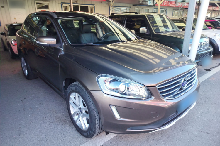 沃尔沃XC60 2017款 T5 智行升级版车身外观3