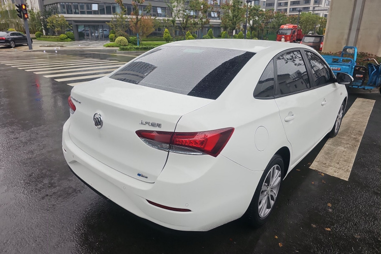 别克 英朗 2021款 改款 1.3T 自动轻混动精英型车身外观7