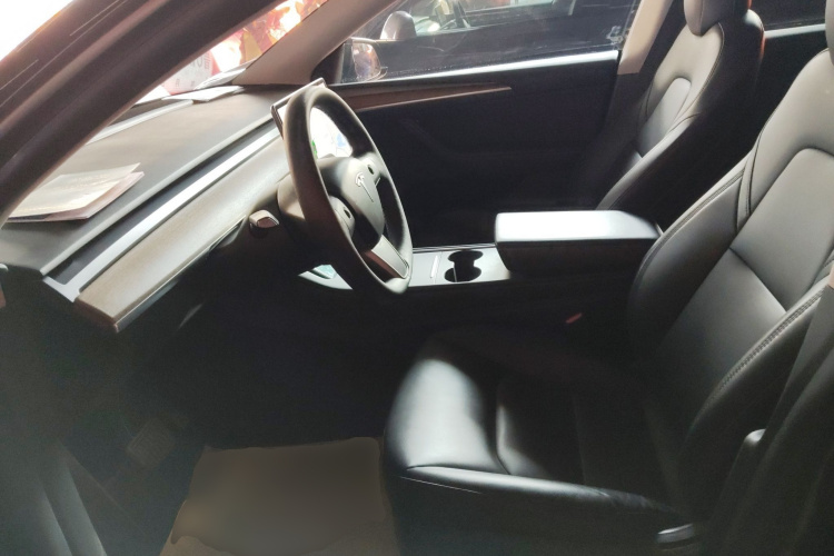 特斯拉 Model Y 2021款 长续航全轮驱动版局部细节19