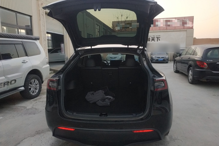 特斯拉 Model Y 2021款 长续航全轮驱动版 3D7机舱底盘23