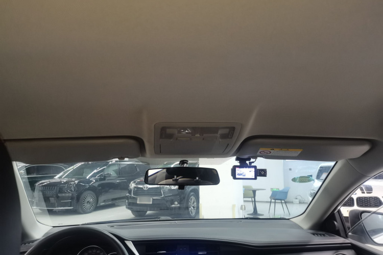 丰田 卡罗拉 2018款 1.2T S-CVT GL智享版中控内饰22