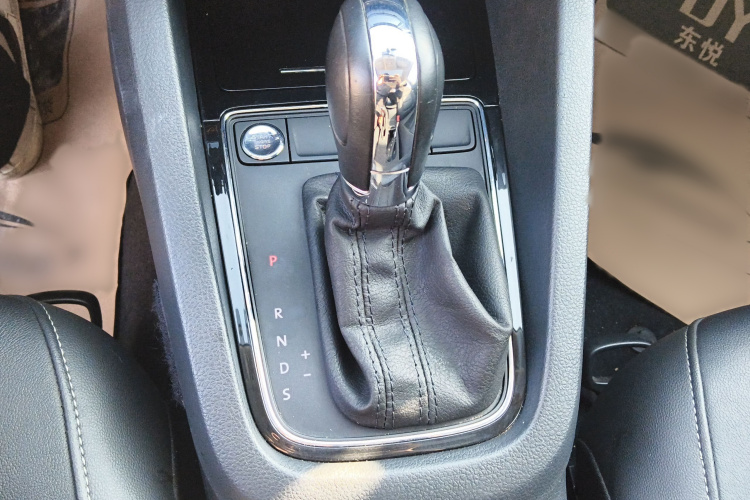 大众 速腾 2018款 1.6L 自动舒适型局部细节18