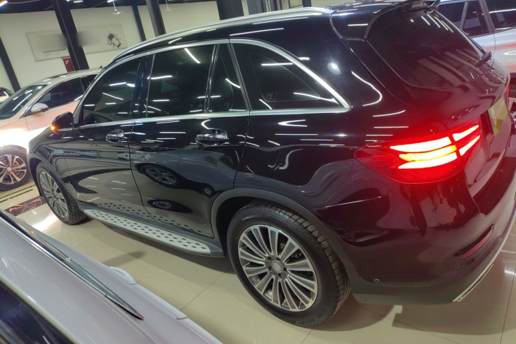 奔驰GLC 2017款 GLC 200 4MATIC车身外观4