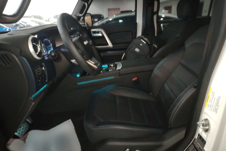 北京越野 北京BJ40 2024款 2.0T 城市猎人荣耀版局部细节19