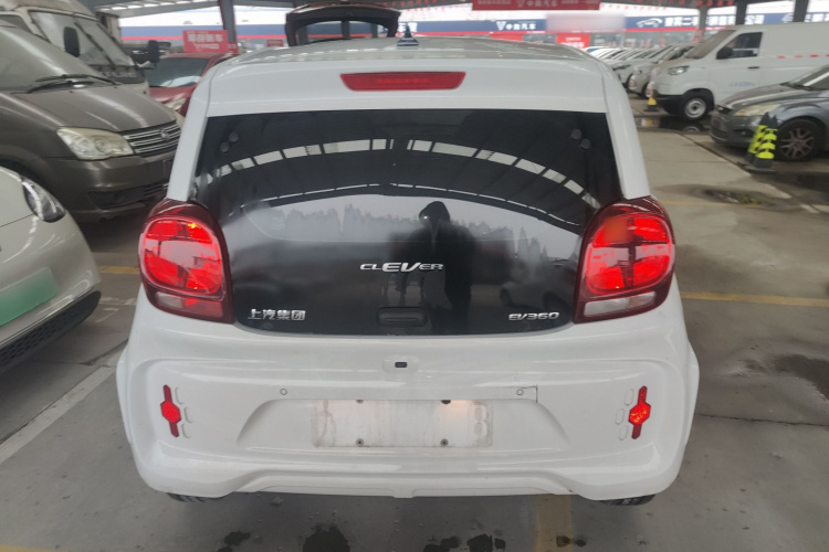 荣威 科莱威CLEVER 2021款 302km卓越版车身外观6