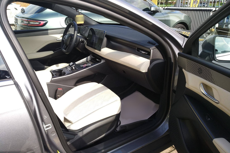 比亚迪 秦PLUS 2025款 EV 智驾版 510KM超越型局部细节41