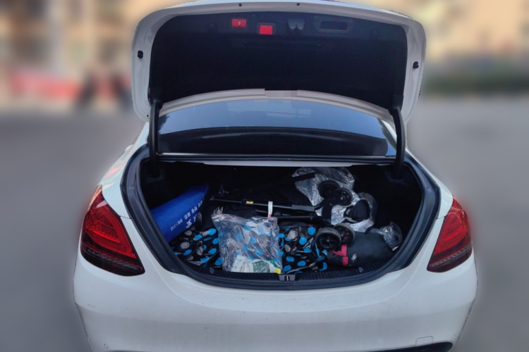 奔驰C级 2021款 C 260 星耀臻藏版局部细节23