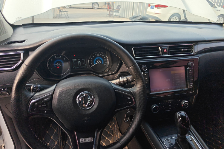 东风风光 风光580 2017款 1.5T CVT舒适型中控内饰12