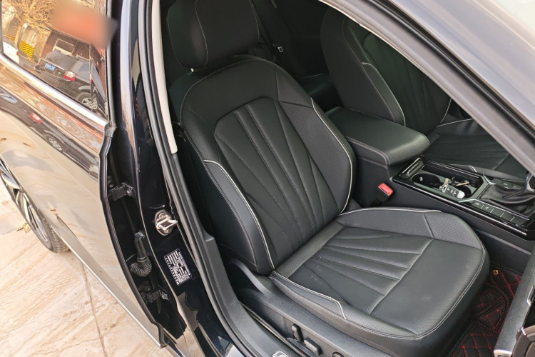 大众 帕萨特 2024款 380TSI 豪华版局部细节41