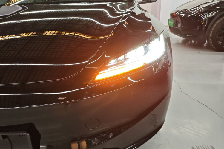 特斯拉 Model 3 2023款 长续航全轮驱动版局部细节36