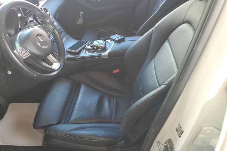 奔驰C级 2017款 改款 C 200 L 运动版局部细节19