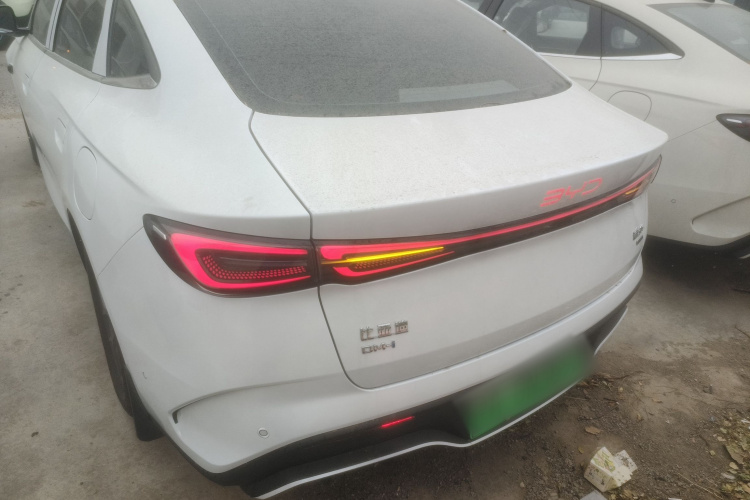 比亚迪 海豹06新能源 2025款 DM-i 智驾版 80KM豪华型车身外观6