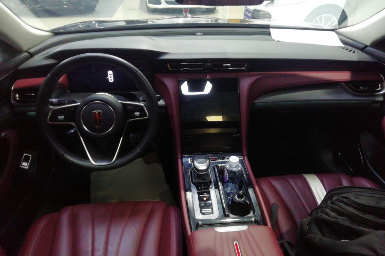 红旗H5 2024款 2.0T 自动智联旗畅版中控内饰12