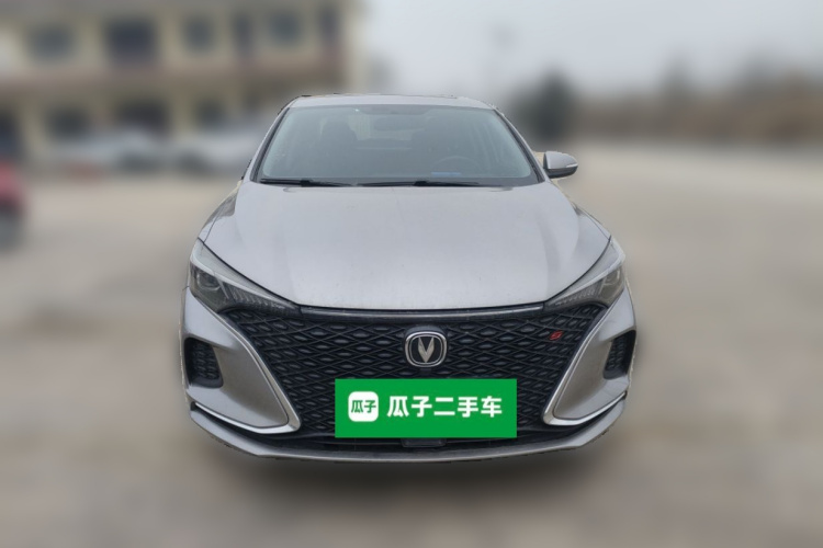 长安 逸动 2020款 PLUS 蓝鲸NE 1.4T GDI DCT尊贵型车身外观2