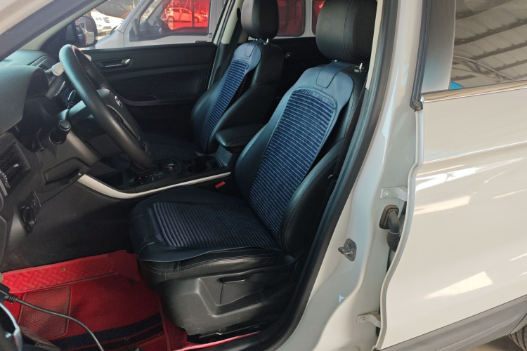 观致5 2018款 改款 1.6T 自动领先型中控内饰19