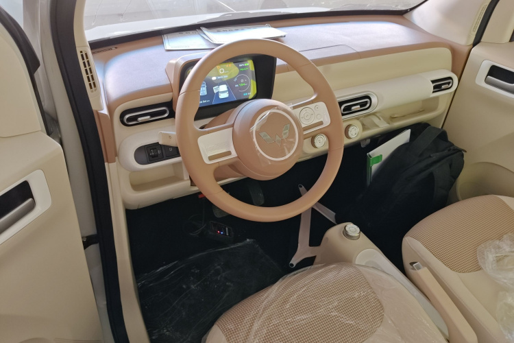 五菱汽车 宏光MINIEV 2024款 第三代 215km 青春版中控内饰12