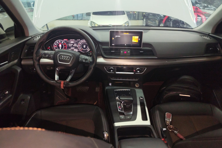 奥迪Q5L 2018款 40 TFSI 荣享时尚型 国VI中控内饰12