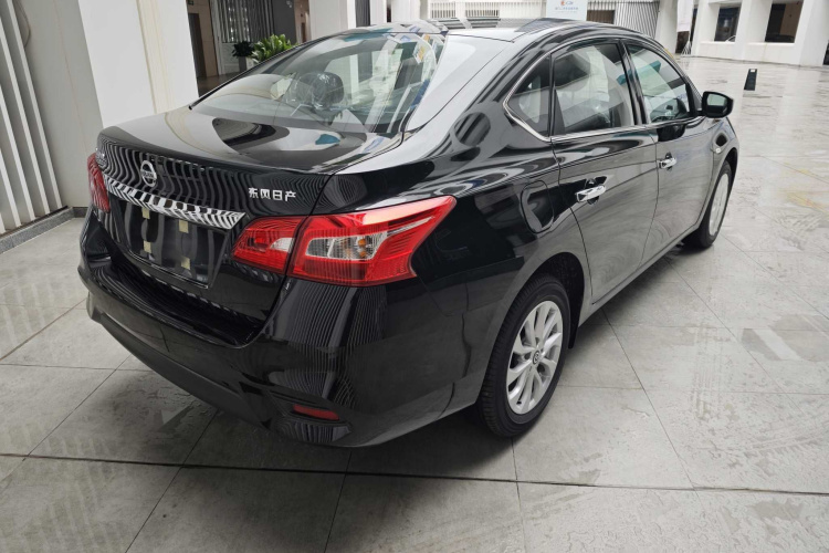 日产 轩逸 2024款 改款三 经典 1.6XE CVT舒适版车身外观6005