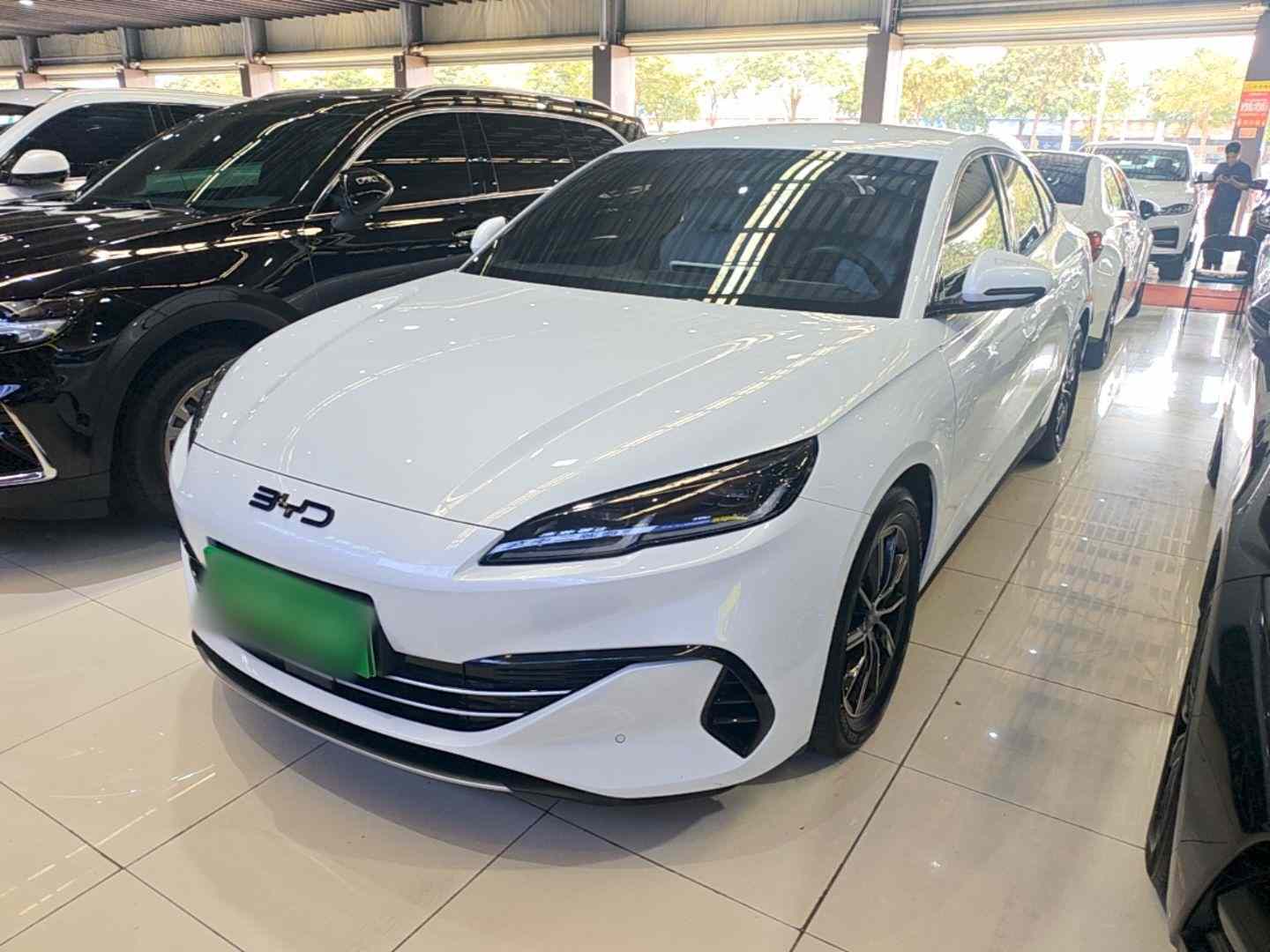 比亚迪 海豹06新能源 2024款 DM-i 80KM尊贵型(2)