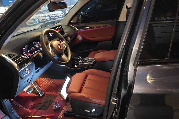 宝马X3 2023款 xDrive30i 领先型 M曜夜套装中控内饰19