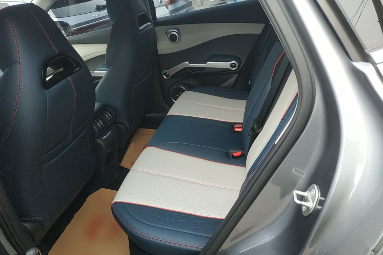 比亚迪 元PLUS 2022款 510KM 尊荣型中控内饰21